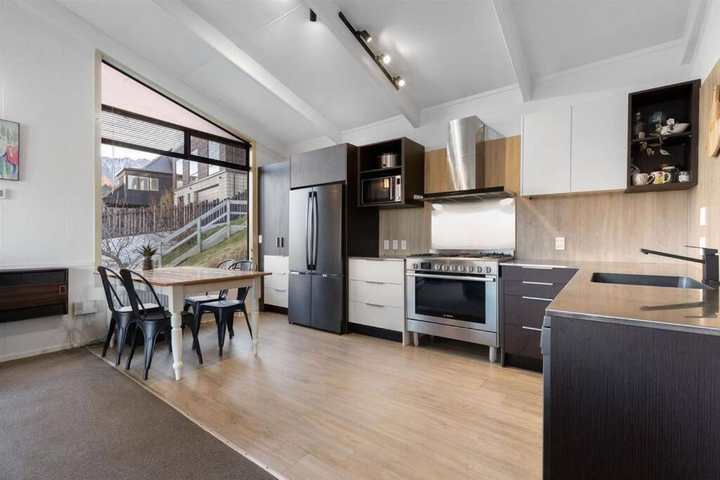 Lakeview Home Retreat At Queenstown Hill Luaran gambar